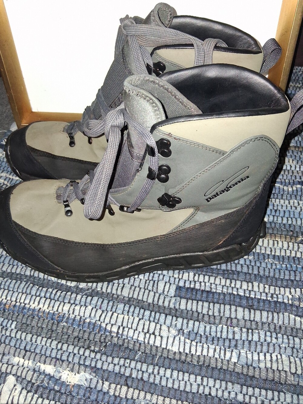 Patagonia MEN'S Two-Tone Gray Waterproof Winter Boots size 13